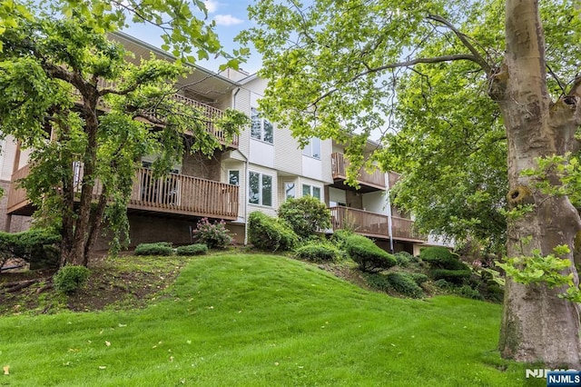 7 Di Donna Ct Unit A007, Clifton, NJ 07013 - view of green lawn