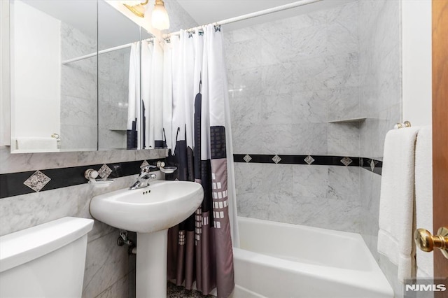 459 Washington Ave, Rutherford, NJ 07070 - bathroom with toilet and shower / bath combo
