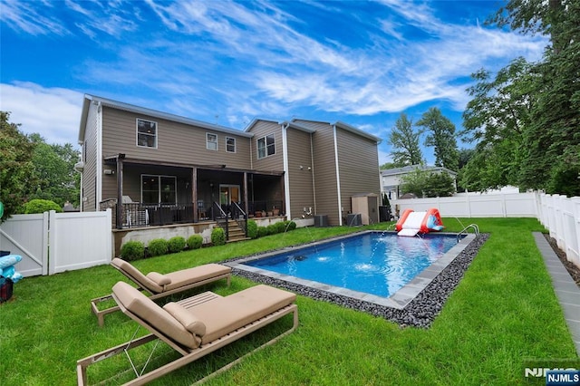 62 Merritt Ave, Cresskill, NJ 07626 - back of property featuring a fenced backyard