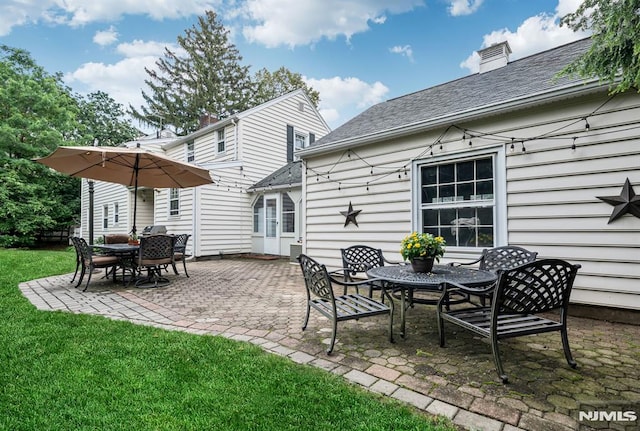 821 Glen Ave, Ridgewood, NJ 07450 - view of patio with outdoor dining area