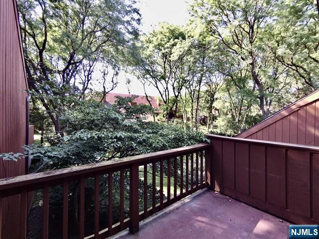 380 Whimbrel Ln Unit 380, Secaucus, NJ 07094 - view of balcony