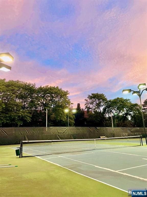 380 Whimbrel Ln Unit 380, Secaucus, NJ 07094 - view of tennis court featuring community basketball court