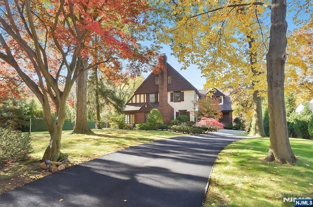 152 Highwood Ave, Tenafly, NJ 07670 - tudor home with a front lawn