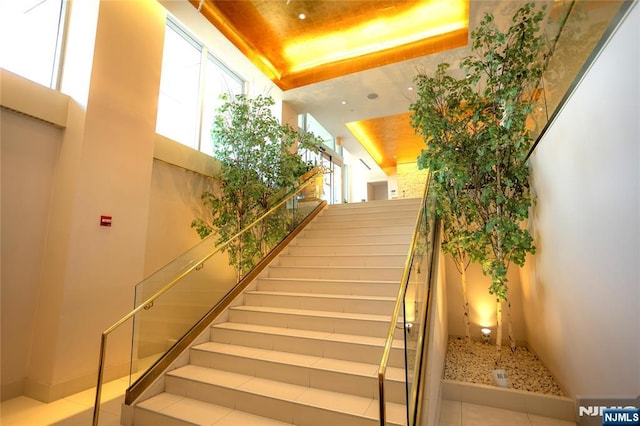 917 Hudson Park, Edgewater, NJ 07020 - view of staircase
