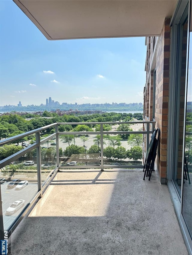 917 Hudson Park, Edgewater, NJ 07020 - balcony featuring a view of city