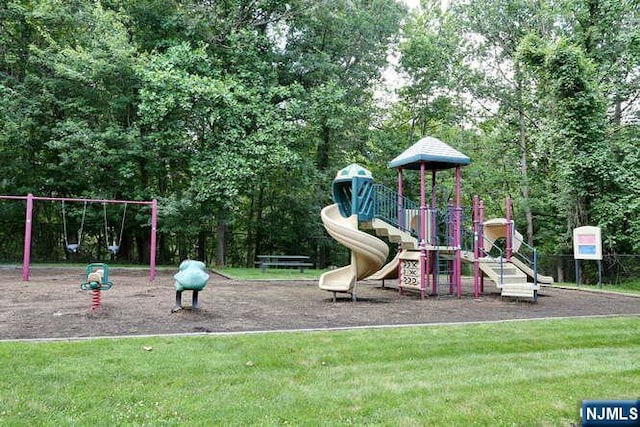 84 Pheasant Run Unit 84, Old Tappan, NJ 07675 - communal playground with a lawn