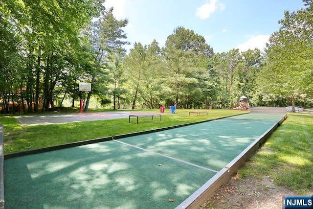 84 Pheasant Run Unit 84, Old Tappan, NJ 07675 - view of community featuring a bocce ball area and a lawn