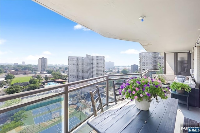 2077 Center Ave Unit 19C, Fort Lee, NJ 07024 - balcony with a view of city