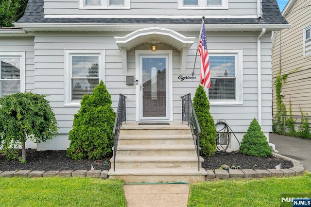 18 Gillies St, Clifton, NJ 07013 - property entrance with roof with shingles