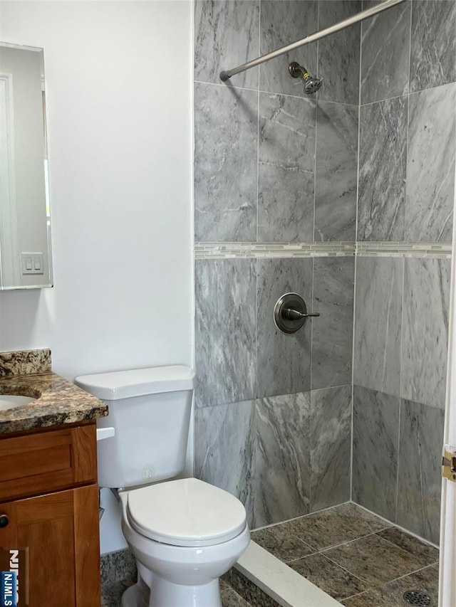 315 7th St Unit 702, Union City, NJ 07087 - full bath with tiled shower and vanity