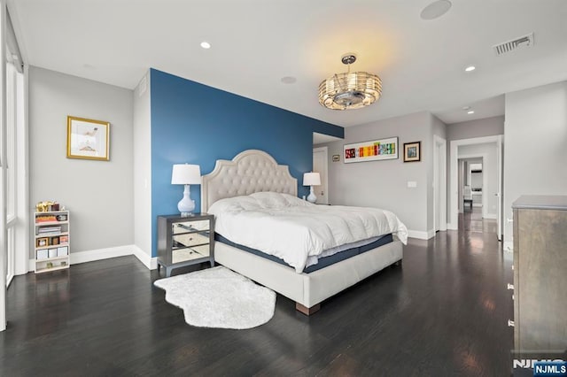 12 Hooks Ln, Edgewater, NJ 07020 - bedroom with wood finished floors and recessed lighting