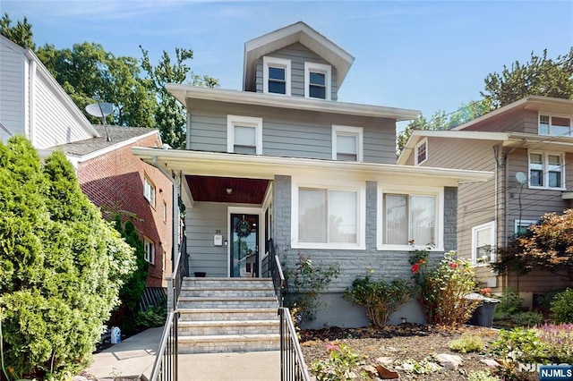 39 Boyden Pkwy, Maplewood, NJ 07040 - american foursquare style home with covered porch