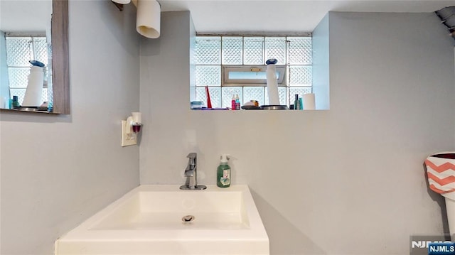 39 Boyden Pkwy, Maplewood, NJ 07040 - bathroom with healthy amount of natural light