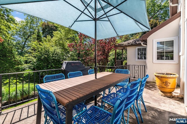 747 Mildred St, Teaneck, NJ 07666 - view of patio with outdoor dining space