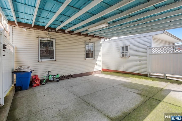 320 Clifton Ave, Newark, NJ 07104 - view of patio