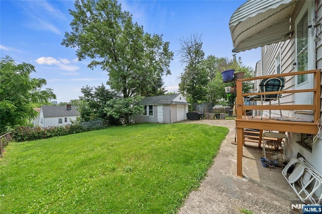 67 6th Ave, Passaic, NJ 07055 - view of yard with an outdoor structure