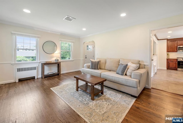 377 Dartmouth St, Wyckoff, NJ 07481