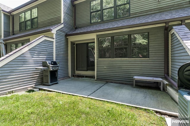 29 Concord Rd Unit F, West Milford, NJ 07480 - rear view of property featuring a patio area