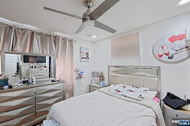 299 7th Ave, Newark, NJ 07107 - bedroom featuring ceiling fan and recessed lighting