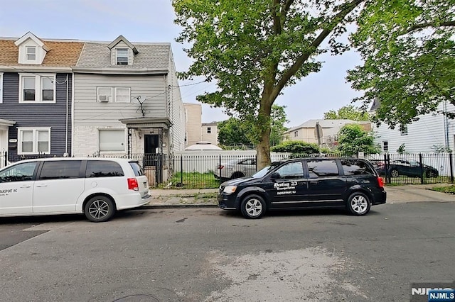 299 7th Ave, Newark, NJ 07107 - view of front facade with a shingled roof