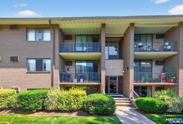 462 Liberty St Unit 109, Little Ferry, NJ 07643 - view of apartment building / complex