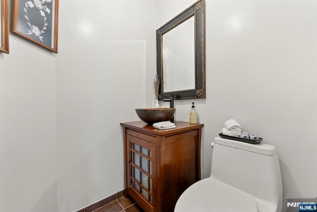 100 Carlyle Dr Unit 12K-S, Cliffside Park, NJ 07010 - bathroom with vanity and tile patterned floors