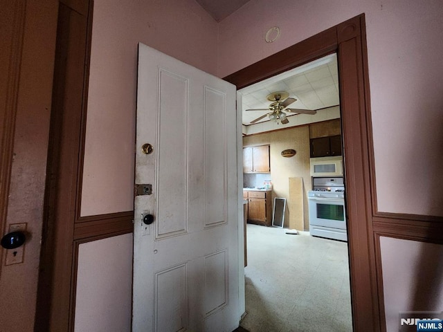4311 Cottage Ave, North Bergen, NJ 07047 - entryway with ceiling fan