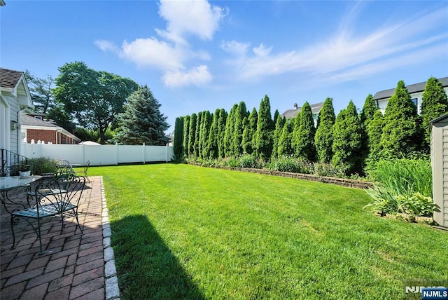 6 Highland Ave, Demarest, NJ 07627 - view of yard with a patio