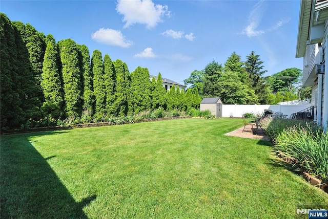 6 Highland Ave, Demarest, NJ 07627 - view of yard featuring a shed