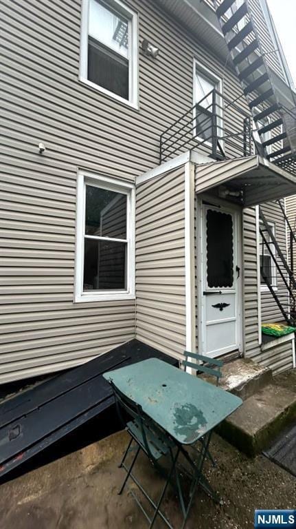 17 48th St, Weehawken, NJ 07086 - doorway to property
