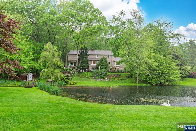 59 Green Hill Rd, Kinnelon Borough, NJ 07405 - view of green lawn with a water view