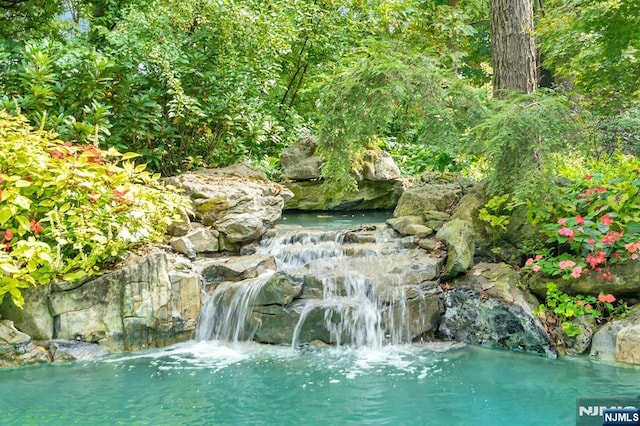 307 Freemans Ln, Franklin Lakes, NJ 07417 - view of pool