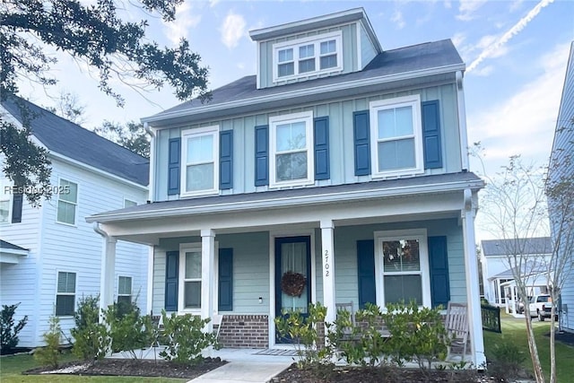 view of front facade with a porch