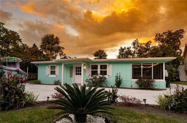 view of front of home