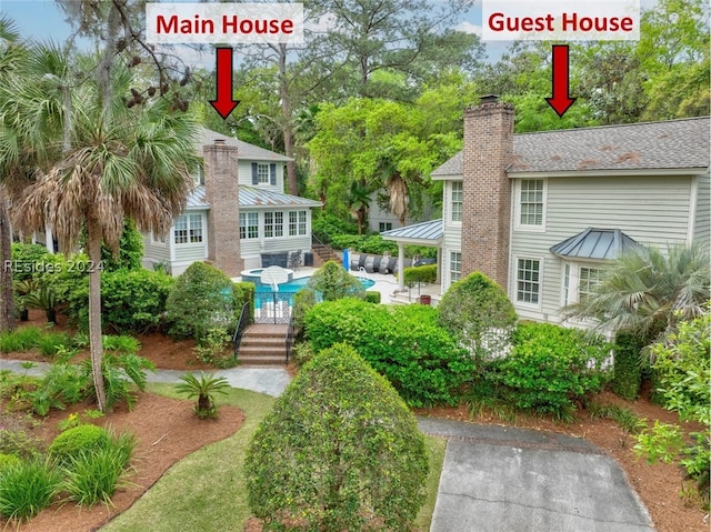 view of yard featuring a patio