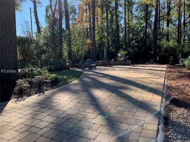 Listing photo 2 for 133 Arrow Rd, Hilton Head Island SC 29928