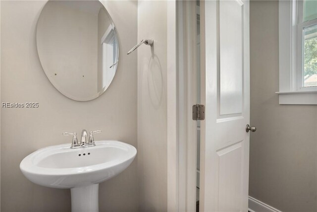 bathroom with sink