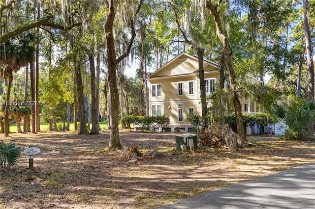 view of front of house