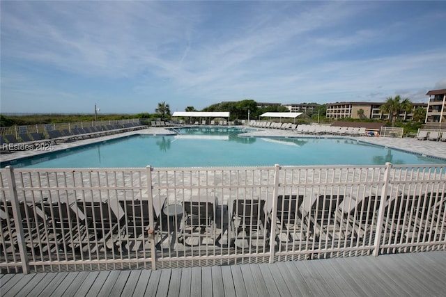 view of swimming pool