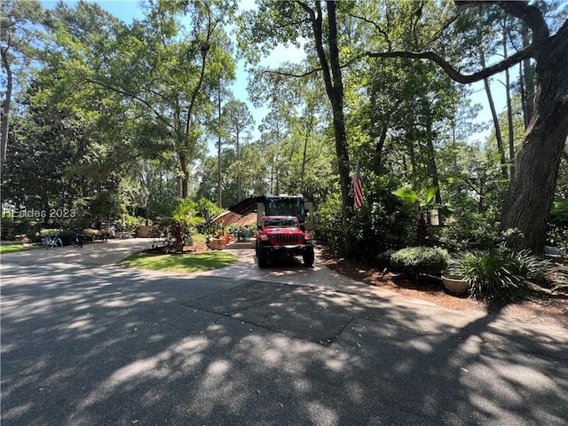 Listing photo 3 for 133 Arrow Rd, Hilton Head Island SC 29928