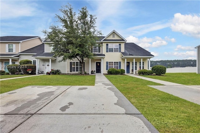 view of front facade with a front lawn