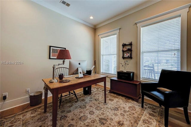 office with crown molding