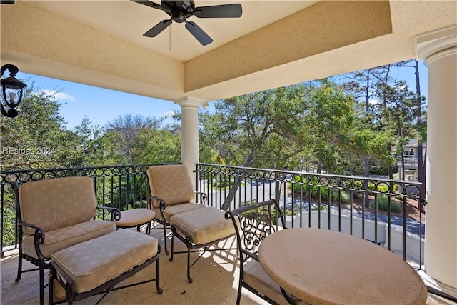 balcony featuring ceiling fan