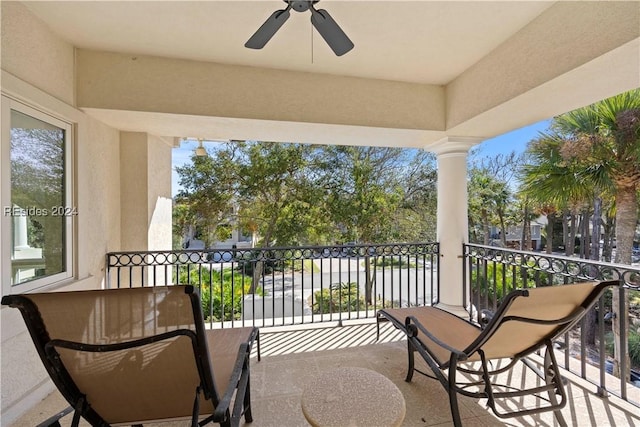 balcony with ceiling fan