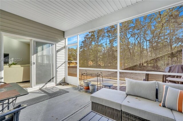 view of sunroom / solarium