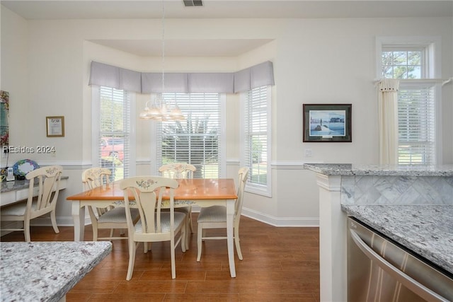 dining room with an inviting chandelier