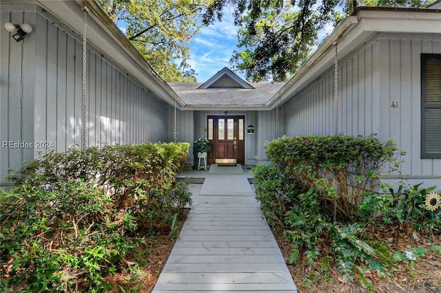 view of property entrance