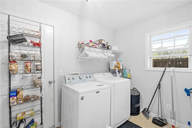 laundry area featuring washer and clothes dryer