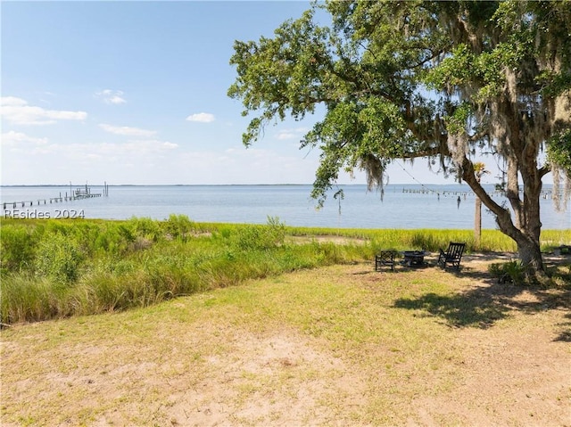 Listing photo 3 for 83 Coosaw River Dr, Beaufort SC 29907