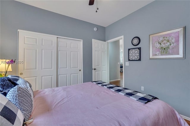 bedroom featuring a closet and ceiling fan